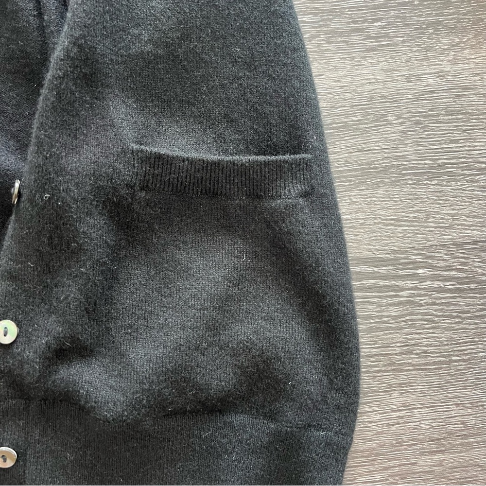 Vince 100% Cashmere Cardigan with Attached Shirt Collar - Picture 3 of 5
